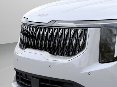 New 2026 Kia Carnival FWD image 13