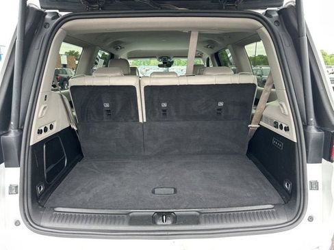Used 2024 Jeep Wagoneer Series II w/ Flexible Seating Group AWD/4WD image 9
