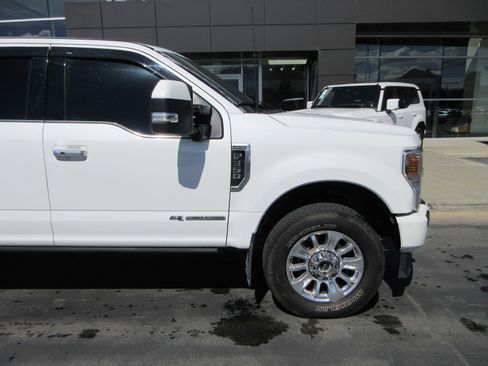Used 2022 Ford F350 Limited AWD/4WD image 14