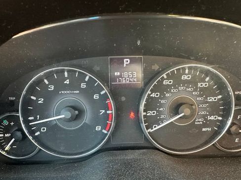 Used 2012 Subaru Outback 2.5i Limited AWD/4WD image 11