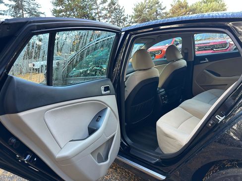 Used 2016 Kia Optima Hybrid image 16