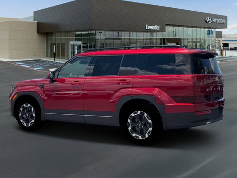 Used 2026 Hyundai Santa Fe SEL image 4