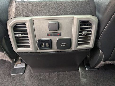 Used 2018 Ford F150 Raptor w/ Equipment Group 802A Luxury image 13