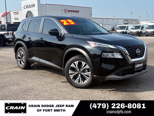 Used 2023 Nissan Rogue SV FWD image 1