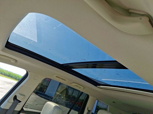 Certified 2024 Cadillac XT6 Premium Luxury image 14