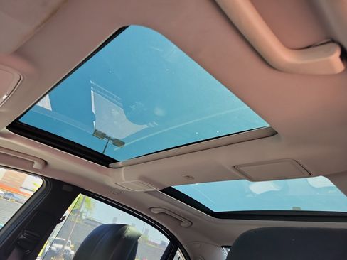 Used 2013 Mercedes-Benz S 550 image 3