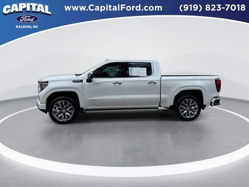 Used 2024 GMC Sierra 1500 Denali w/ Denali Reserve Package AWD/4WD image 5