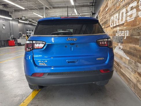Used 2022 Jeep Compass Latitude w/ Convenience Group image 9
