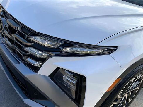 Used 2025 Hyundai Tucson Limited image 27