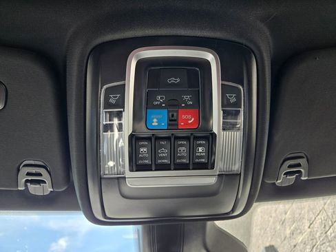 New 2026 RAM 1500 Laramie AWD/4WD image 25