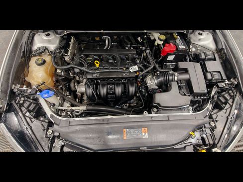 Used 2014 Ford Fusion SE FWD image 32
