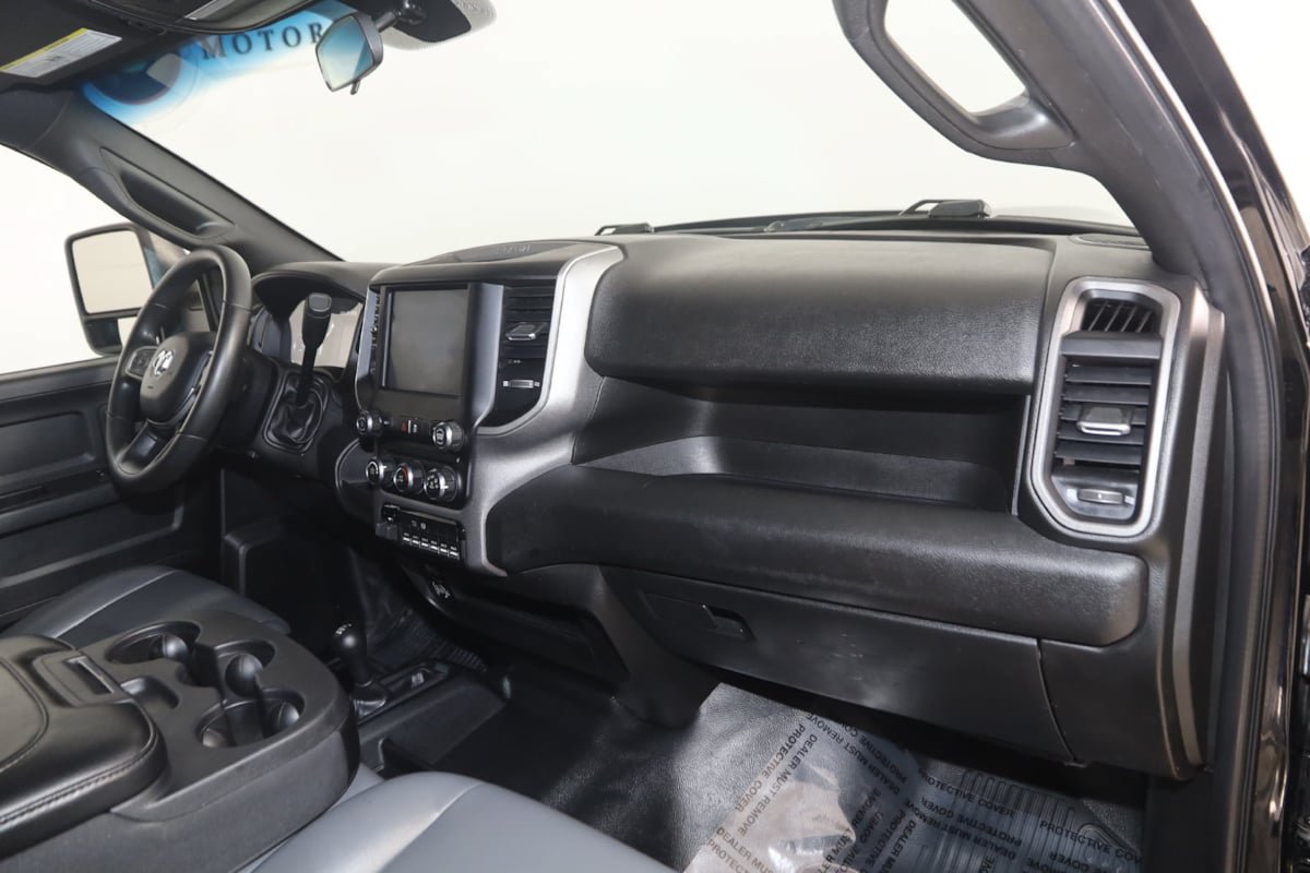 Used 2023 RAM 3500 Tradesman w/ Chrome Appearance Group AWD/4WD image 29