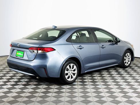 Used 2024 Toyota Corolla LE FWD image 8