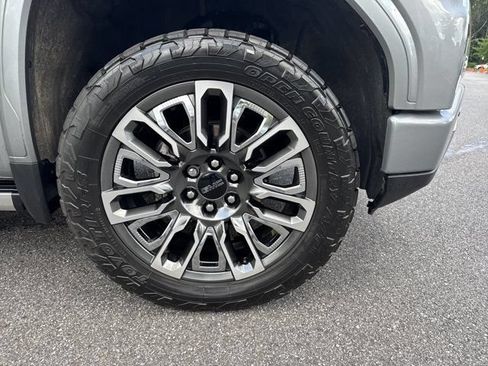Used 2025 GMC Sierra 1500 Denali Ultimate AWD/4WD image 14