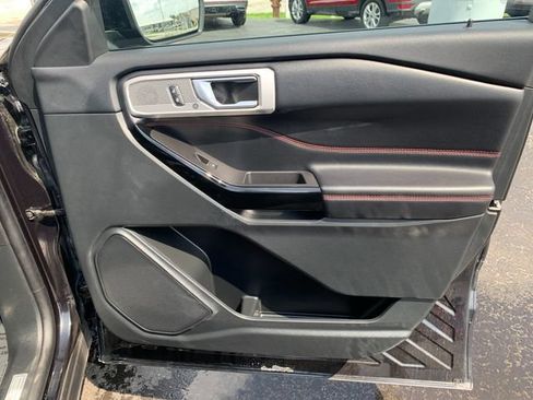 Used 2023 Ford Explorer ST-Line AWD/4WD image 20