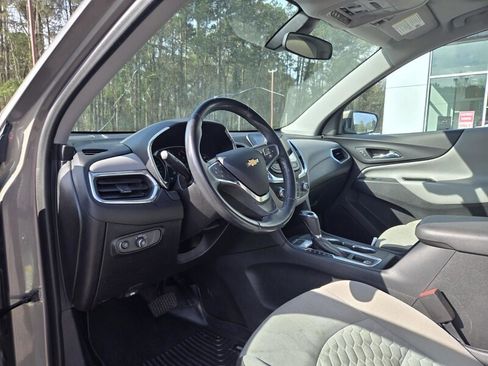 Used 2018 Chevrolet Equinox LT image 19