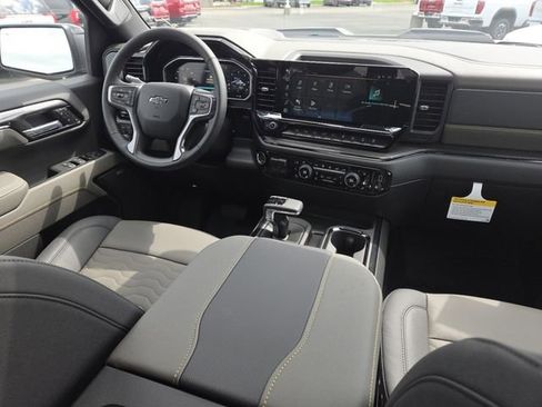 New 2026 Chevrolet Silverado 1500 ZR2 w/ Dark Appearance Package AWD/4WD image 31