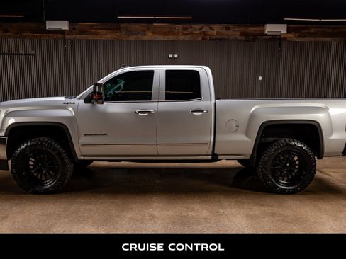 Used 2017 GMC Sierra 1500 SLT w/ Enhanced Driver Alert Package image 6