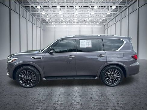 Used 2023 INFINITI QX80 Premium Select AWD/4WD image 2