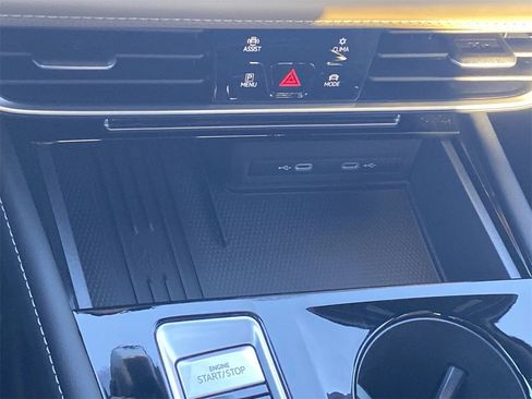 New 2026 Volkswagen Atlas Cross Sport SE image 24