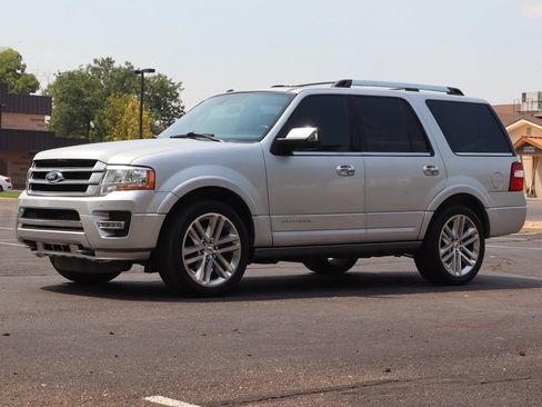 Used 2016 Ford Expedition Platinum AWD/4WD image 11