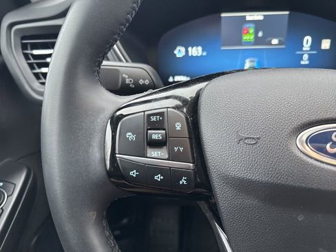 Used 2024 Ford Escape Platinum image 14