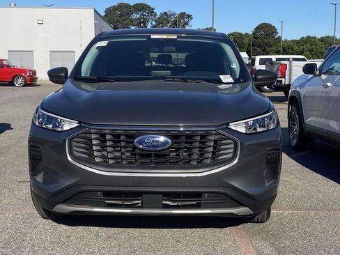Certified 2025 Ford Escape Active FWD image 2