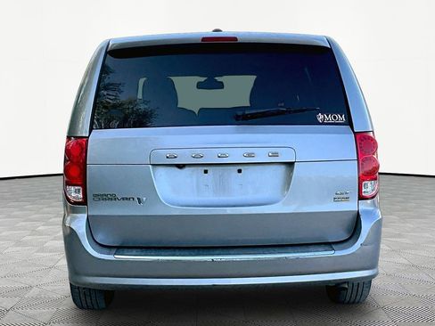 Used 2019 Dodge Grand Caravan GT FWD image 5