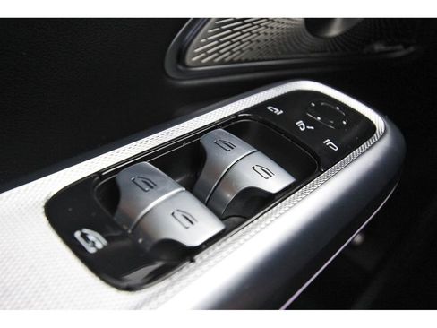 Used 2024 Mercedes-Benz E 350 4MATIC Sedan image 19