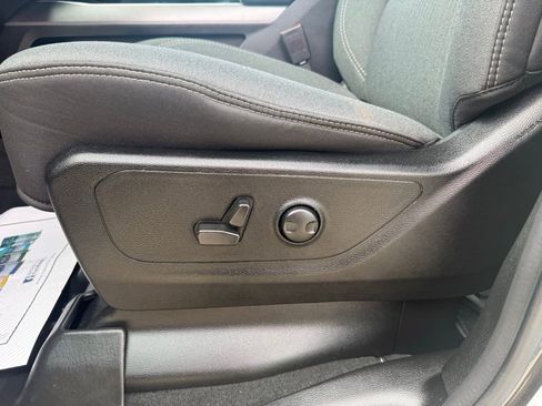 Used 2022 RAM 1500 Big Horn AWD/4WD image 28