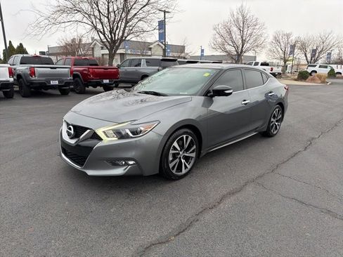 Used 2017 Nissan Maxima Platinum image 3
