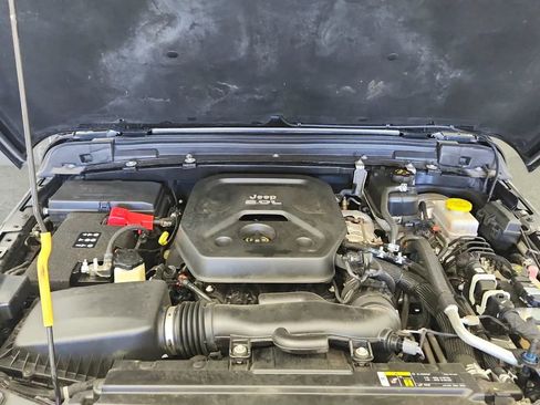 Used 2018 Jeep Wrangler Sport image 19