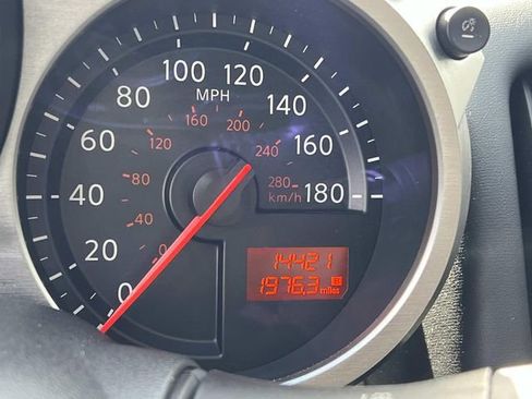 Used 2017 Nissan 370Z Touring Sport image 22