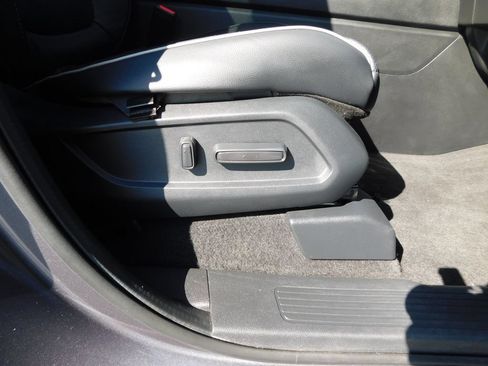 Used 2023 Honda Pilot Elite image 19