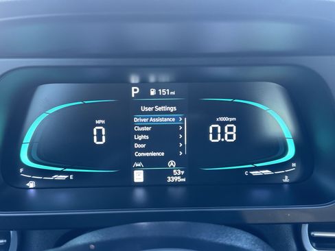 Used 2025 Hyundai Elantra SE image 27