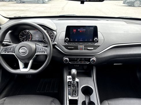 Used 2022 Nissan Altima 2.5 SV image 4