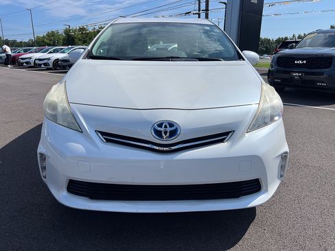 Used 2013 Toyota Prius V Three FWD image 11