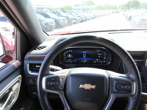 Certified 2024 Chevrolet Suburban Premier AWD/4WD image 37
