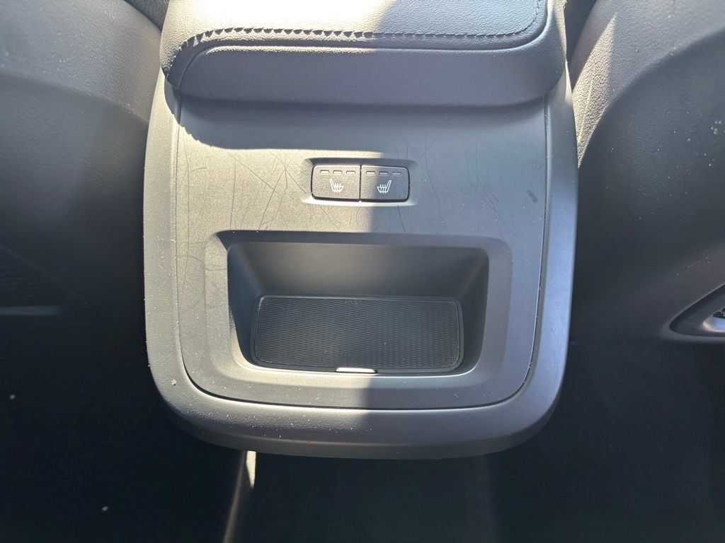 Certified 2023 Volvo XC60 B5 Plus w/ Climate Package AWD/4WD image 23