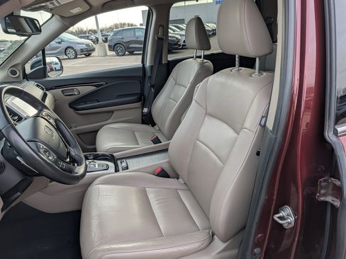 Used 2018 Honda Pilot Touring image 21
