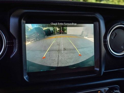 Used 2022 Jeep Wrangler Unlimited Sahara w/ Safety Group AWD/4WD image 22