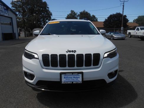 Used 2020 Jeep Cherokee Latitude Plus AWD/4WD image 4