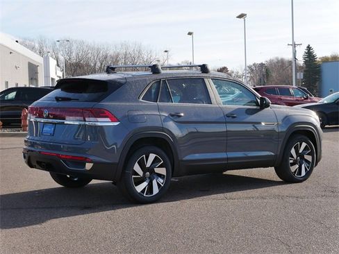 New 2026 Volkswagen Atlas Cross Sport SE image 2
