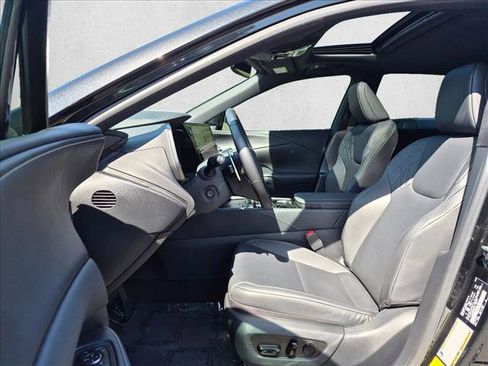 Used 2025 Lexus RX 350 Premium FWD image 11