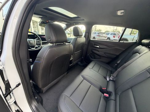 New 2026 Buick Envista Sport Touring image 23