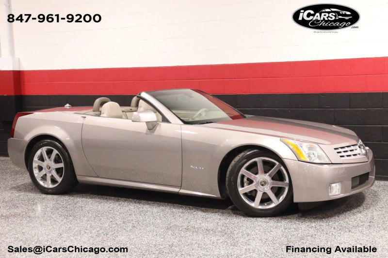 Used 2005 Cadillac XLR RWD image 1