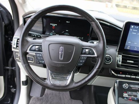 Used 2019 Lincoln Navigator Black Label w/ Cargo Package image 16