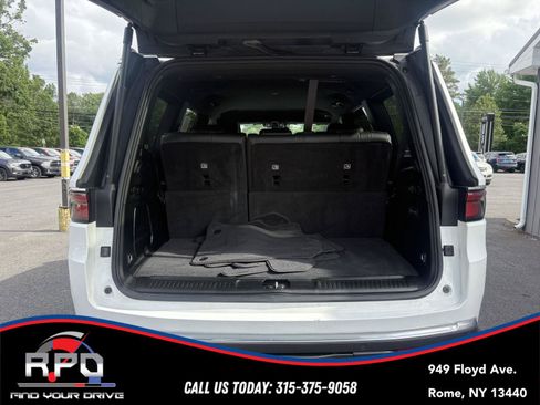 Used 2022 Jeep Wagoneer Series III AWD/4WD image 30