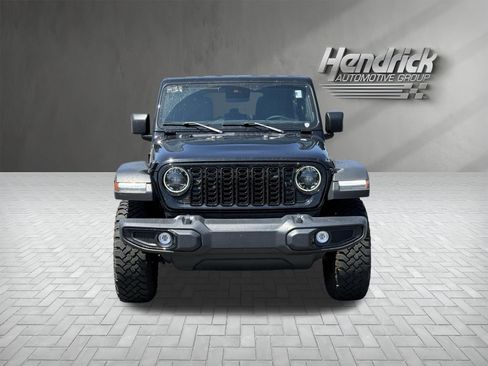 Used 2024 Jeep Wrangler Unlimited Sport AWD/4WD image 3
