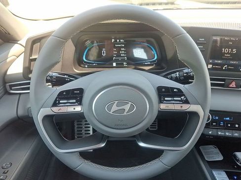 New 2026 Hyundai Elantra SEL Sport Premium FWD image 18